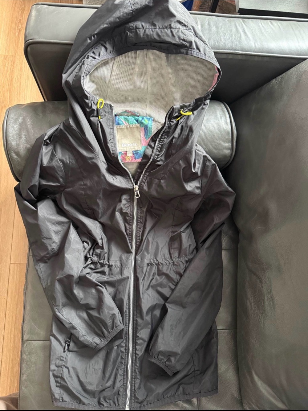 Bench Black Hooded Lightweight Windbreaker Rain Jacket XS